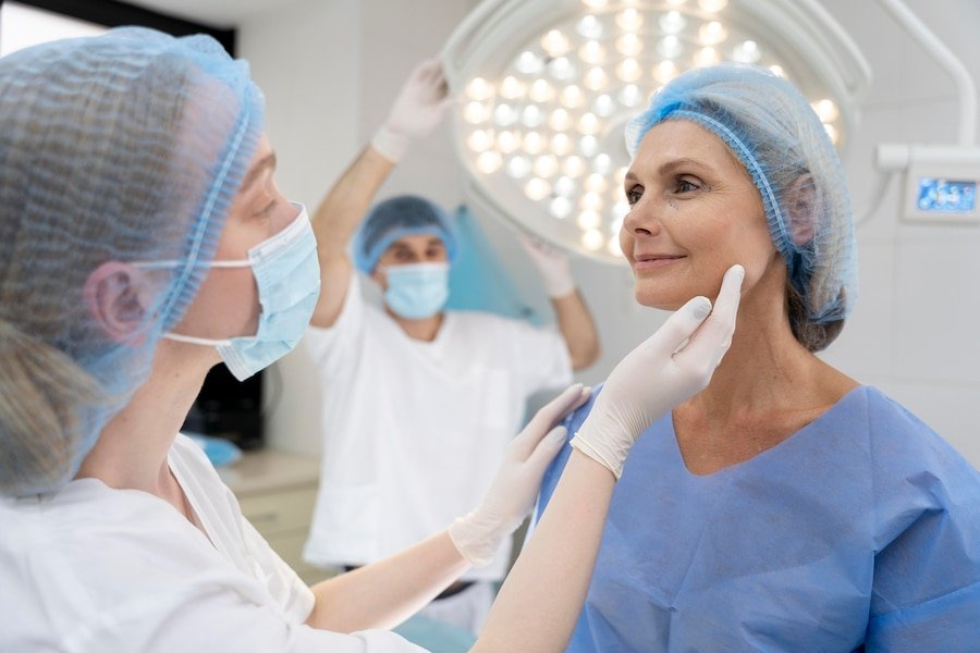 Best Plastic Surgeon in Paschim Vihar.